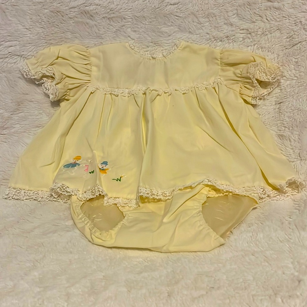 Yellow doll dress and bloomers w/ stitched mice.